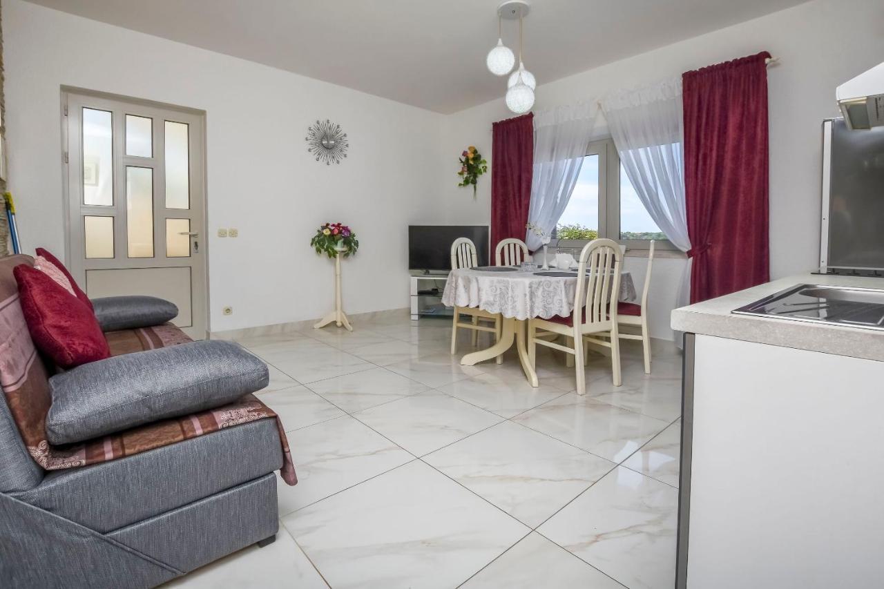 Apartment Iryna Rogoznica  Ngoại thất bức ảnh