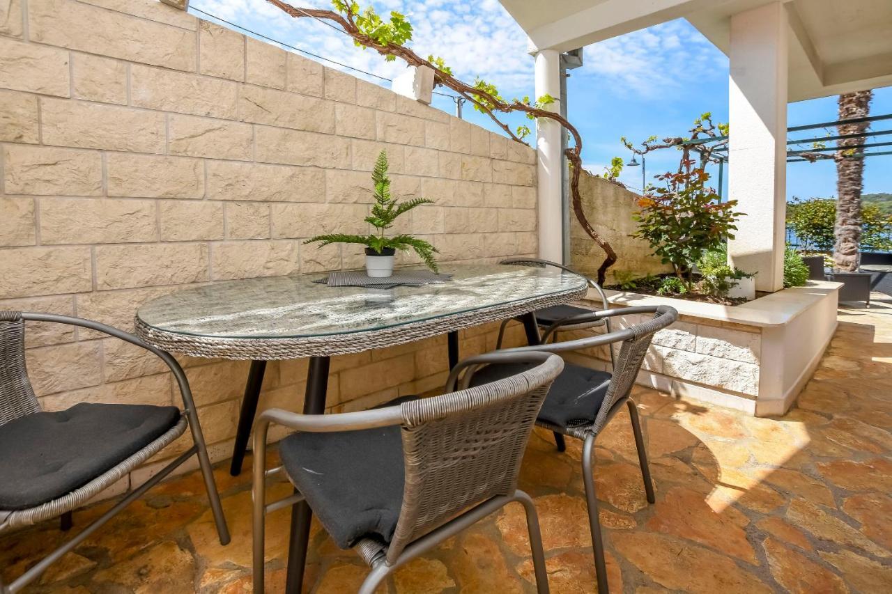 Apartment Iryna Rogoznica  Ngoại thất bức ảnh
